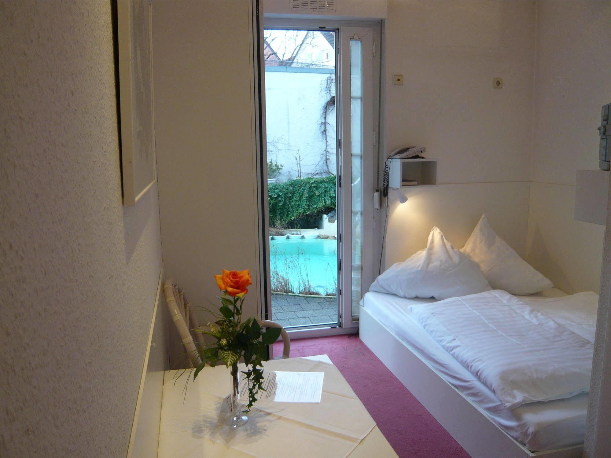Relax Hotel & Spa Estugarda Exterior foto